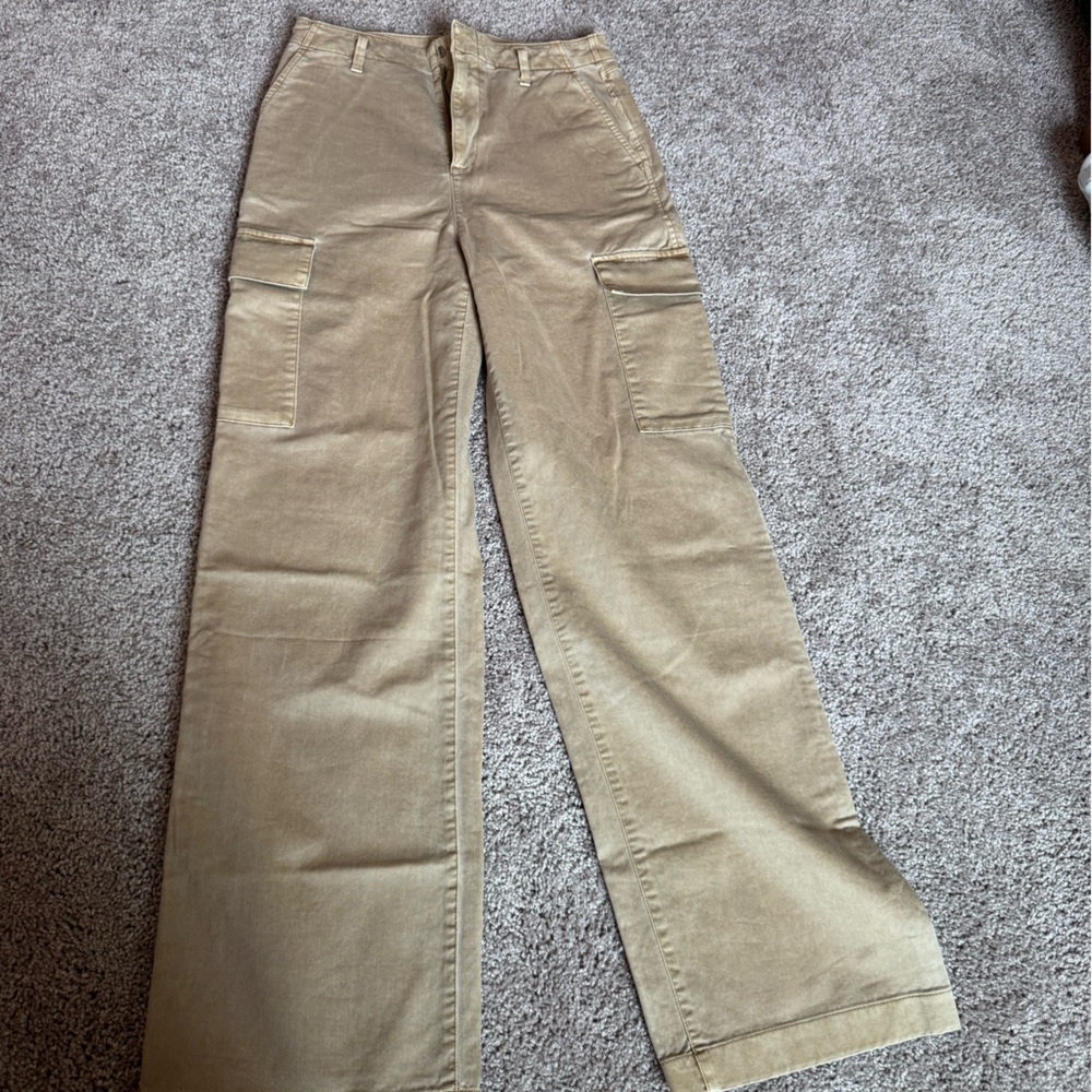 NWOT GAP Khaki Cargo Pants 4 TALL